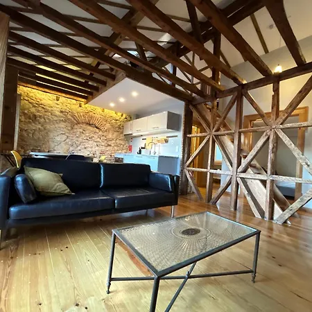 Chiado Loft * ליסבון