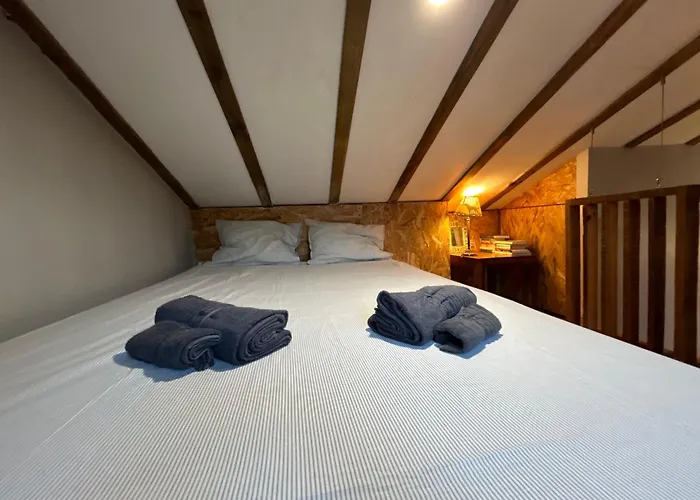 Chiado Loft Apartment Lisbon